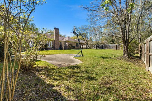 214 Lynnwood, Hattiesburg, MS 39402