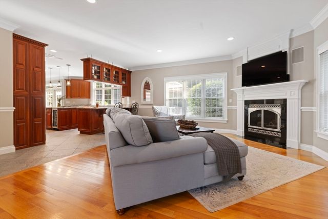 220 Berry St, Wrentham, MA 02093