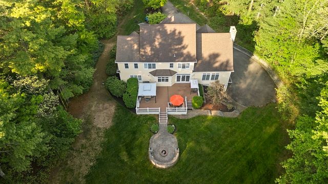 220 Berry St, Wrentham, MA 02093