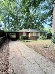 1686 Valencia Road, Decatur, GA 30032