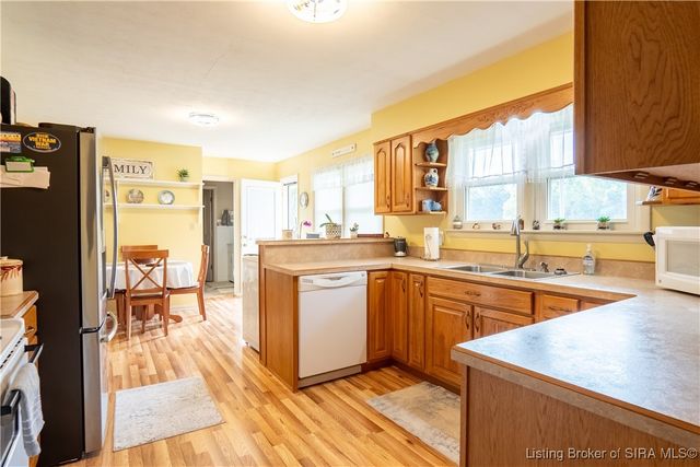 1062 E State Road 256, Austin, IN 47102