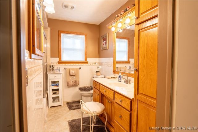 1062 E State Road 256, Austin, IN 47102