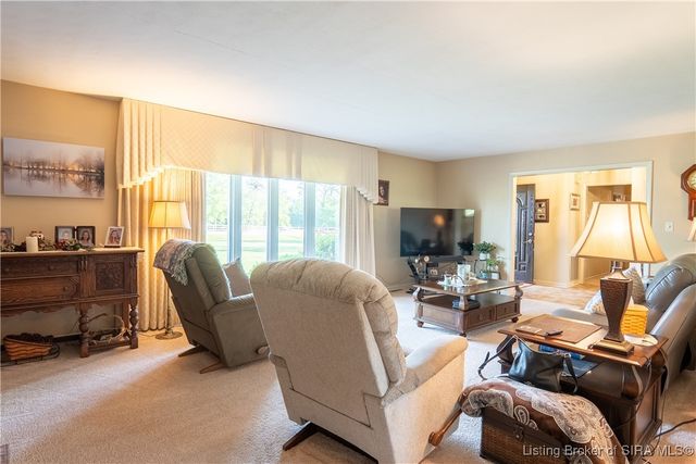 1062 E State Road 256, Austin, IN 47102