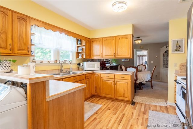 1062 E State Road 256, Austin, IN 47102