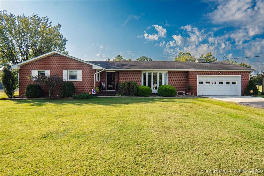 1062 E State Road 256, Austin, IN 47102