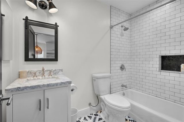 1430 Bonnie Brae, Hermosa Beach, CA 90254