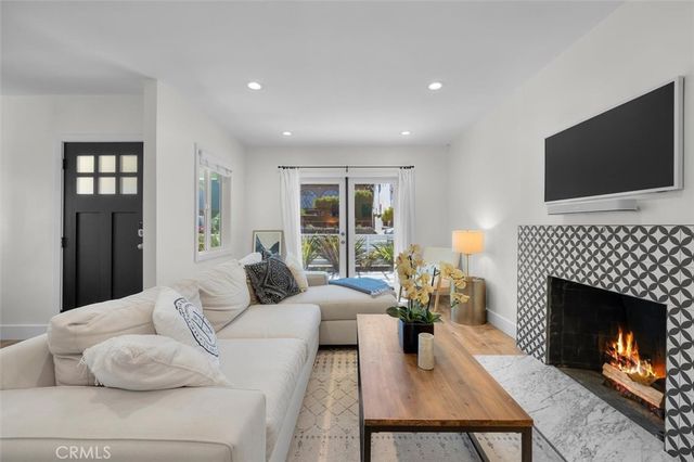 1430 Bonnie Brae, Hermosa Beach, CA 90254