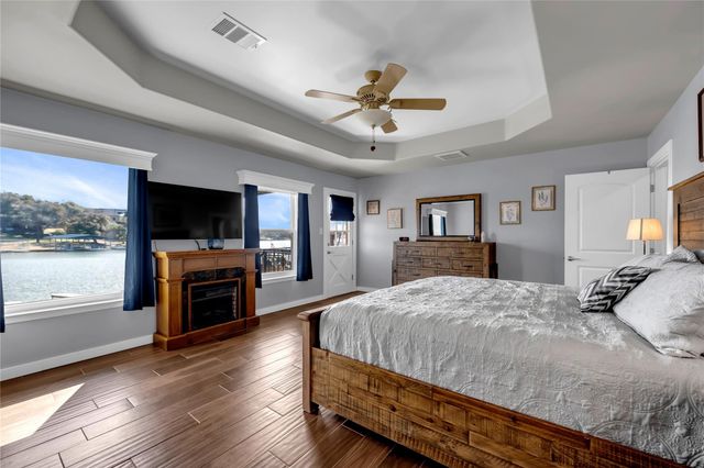 1846 Bluebonnet LN, Kingsland, TX 78639