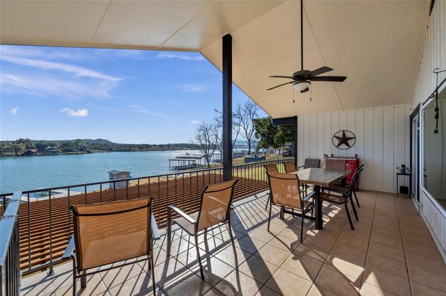 1846 Bluebonnet LN, Kingsland, TX 78639