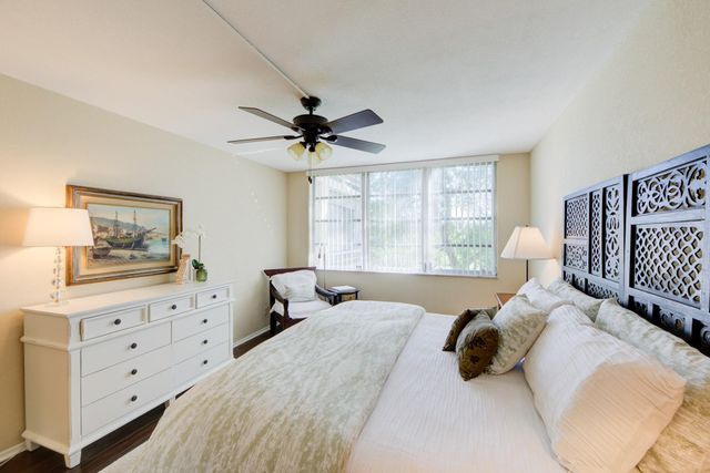 804 Cypress Grove Ln 302, Pompano Beach, FL 33069