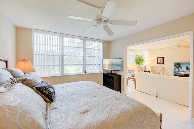 804 Cypress Grove Ln 302, Pompano Beach, FL 33069