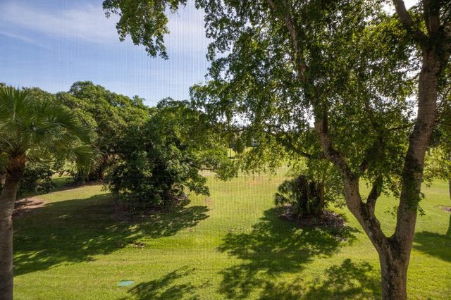 804 Cypress Grove Ln 302, Pompano Beach, FL 33069