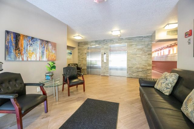 804 Cypress Grove Ln 302, Pompano Beach, FL 33069