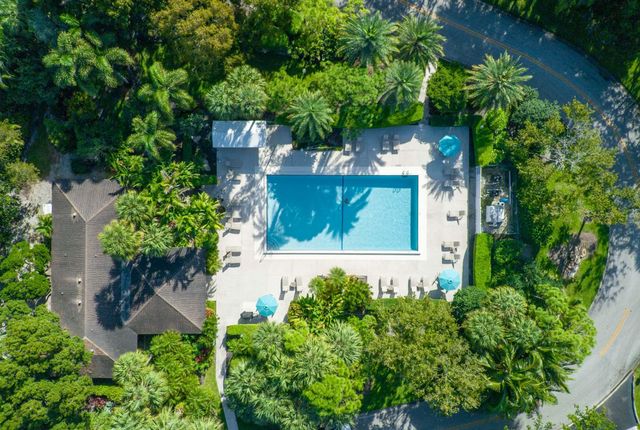 804 Cypress Grove Ln 302, Pompano Beach, FL 33069