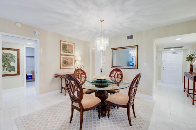 804 Cypress Grove Ln 302, Pompano Beach, FL 33069