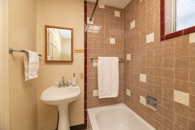 1017 Azaleamum Drive, Three Rivers, MI 49093