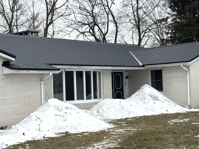 1017 Azaleamum Drive, Three Rivers, MI 49093