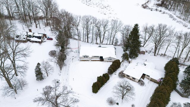 1017 Azaleamum Drive, Three Rivers, MI 49093