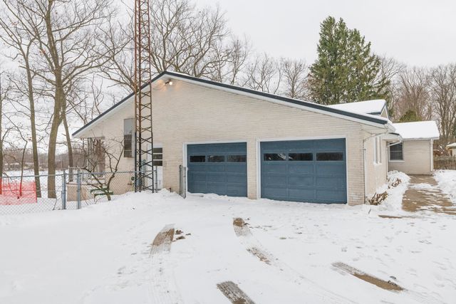 1017 Azaleamum Drive, Three Rivers, MI 49093