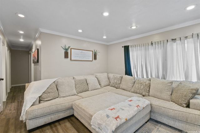 84-561 Manuku Street, Waianae, HI 96792