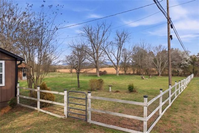 486 Back Penn Road, Summerville, GA 30747
