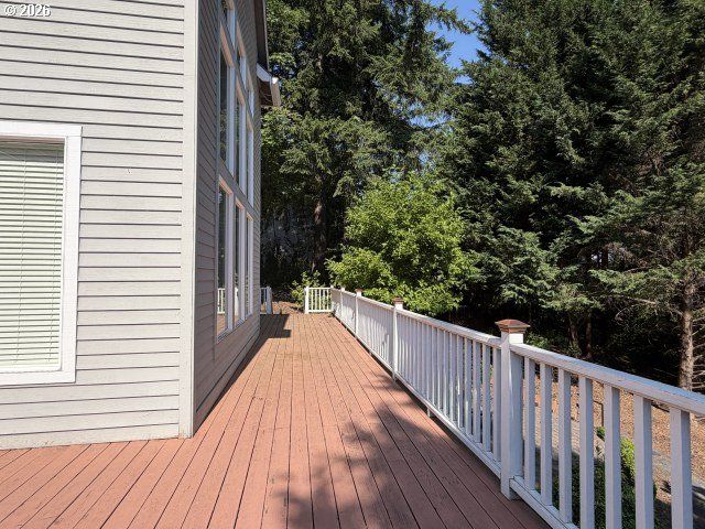 17115 Sw SOREN Ct, Beaverton, OR 97007