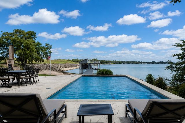133 Forest Ridge Road, Trinidad, TX 75163