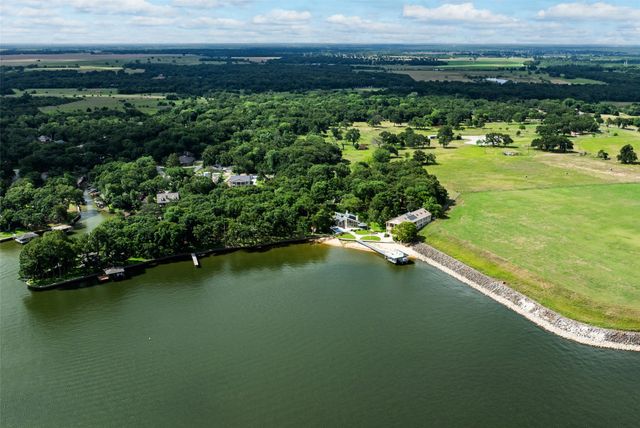 133 Forest Ridge Road, Trinidad, TX 75163