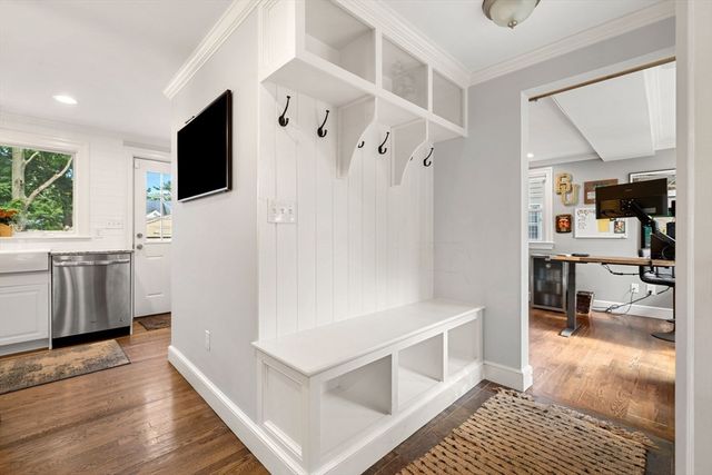 53 Sargent Rd, Swampscott, MA 01907