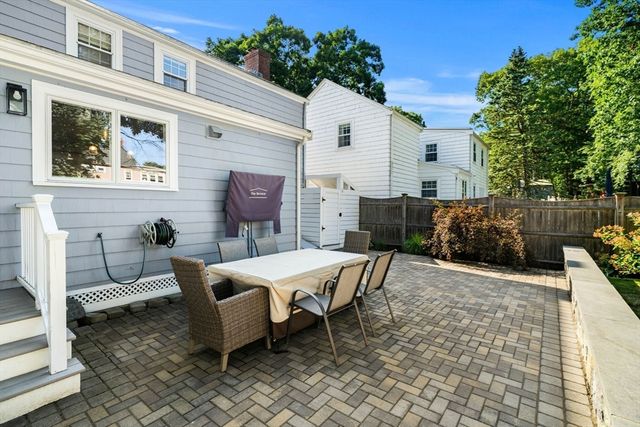 53 Sargent Rd, Swampscott, MA 01907