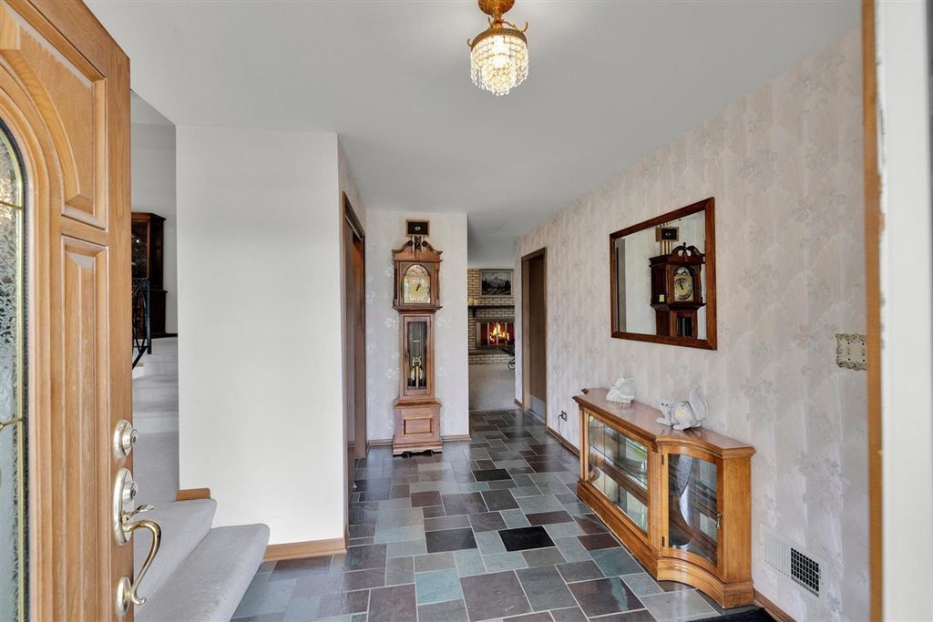 21W200 North Lane, Itasca, IL 60143 — photo 4