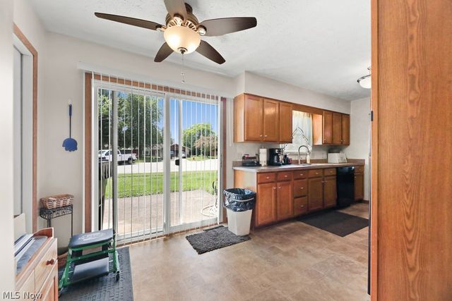 109 Monticello Circle, Elyria, OH 44035