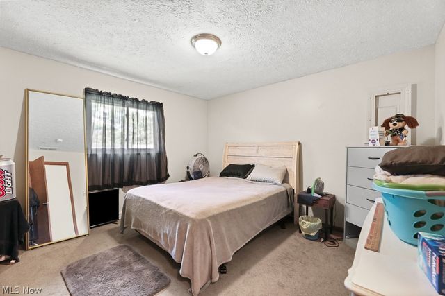 109 Monticello Circle, Elyria, OH 44035
