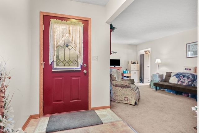 109 Monticello Circle, Elyria, OH 44035