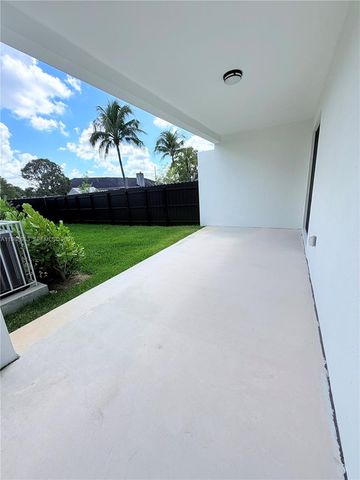 12330 SW 219th St, Miami, FL 33170