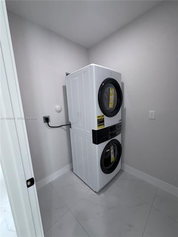 12330 SW 219th St, Miami, FL 33170