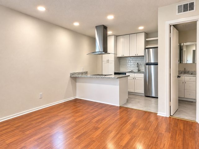 5923 Harvest Hill Road 2089, Dallas, TX 75230