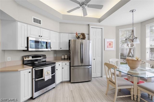 1896 Seville BLVD 1711, Naples, FL 34109