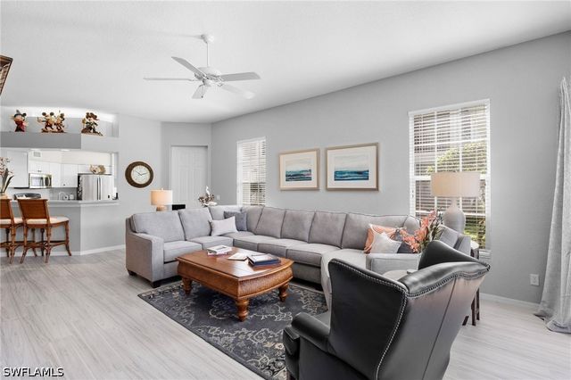 1896 Seville BLVD 1711, Naples, FL 34109