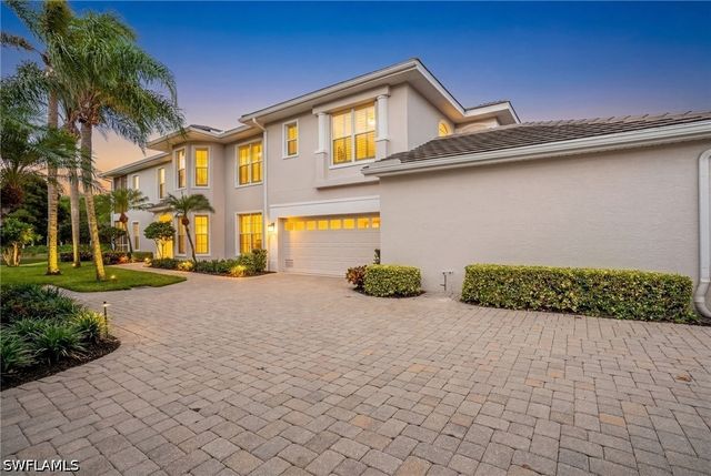1896 Seville BLVD 1711, Naples, FL 34109