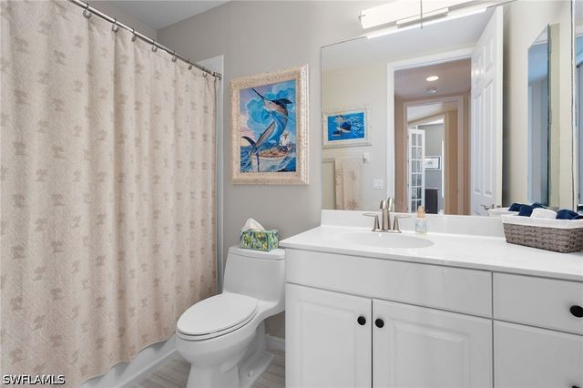 1896 Seville BLVD 1711, Naples, FL 34109