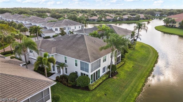 1896 Seville BLVD 1711, Naples, FL 34109