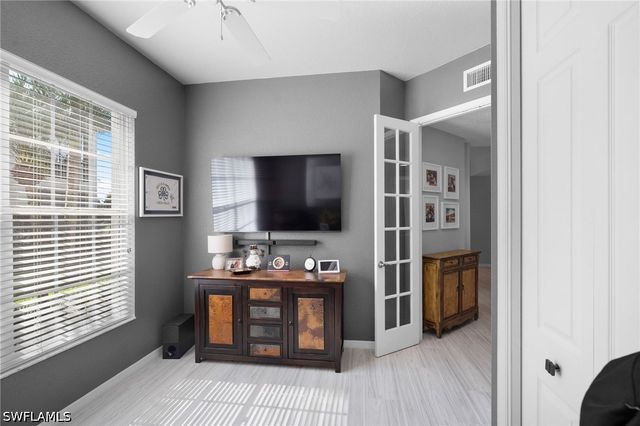 1896 Seville BLVD 1711, Naples, FL 34109