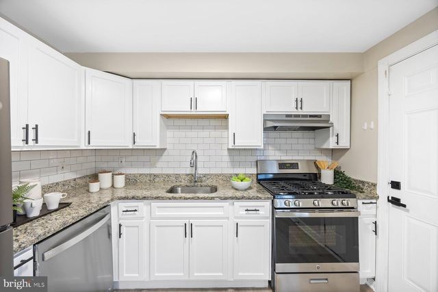 335 SOUTHEASTERN TER, Essex, MD 21221