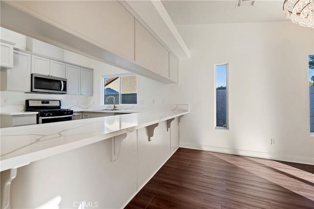 68135 Encinitas, Cathedral City, CA 92234