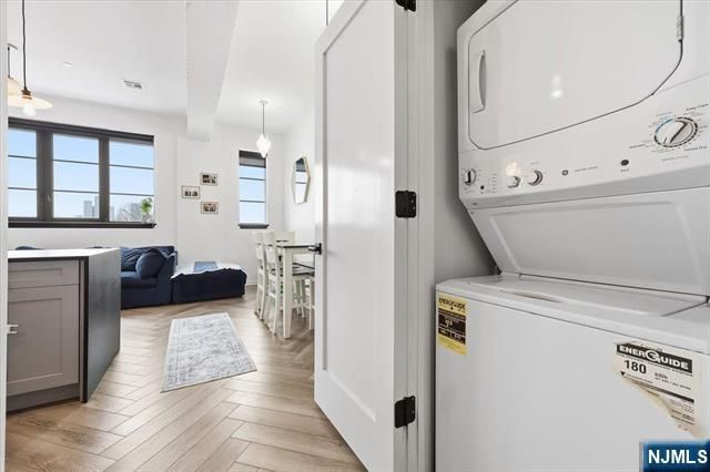 142 Charles Street 403, Jersey City, NJ 07307