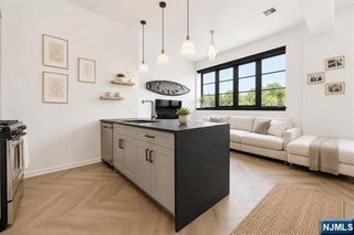 142 Charles Street 403, Jersey City, NJ 07307