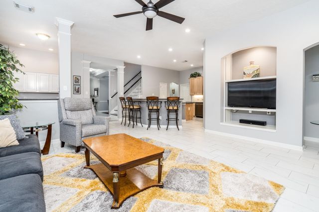 1211 Campton Court, Houston, TX 77055