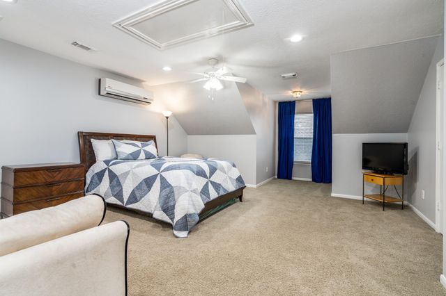 1211 Campton Court, Houston, TX 77055
