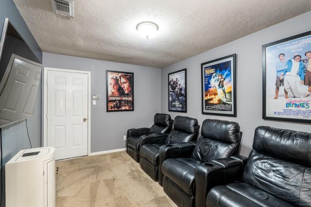1211 Campton Court, Houston, TX 77055